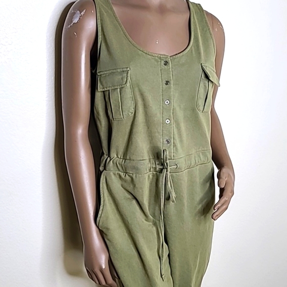 Venus Jumpsuit Size Medium Khaki Green Military Inspired Trend Sleeveless Casual - Picture 3 of 9